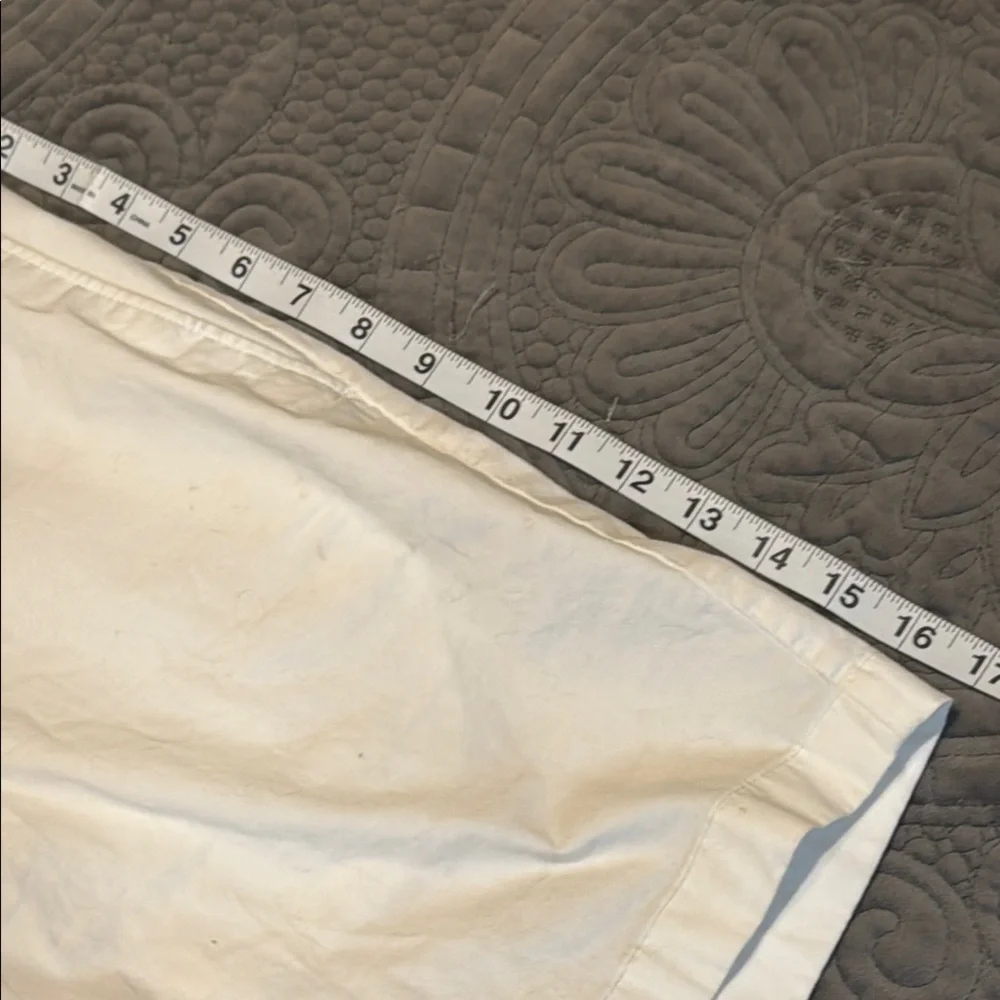 J. Crew Men's Cream Flat Front Shorts